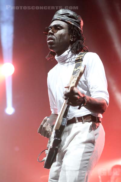 BLOOD ORANGE - 2013-10-31 - PARIS - Grande Halle de La Villette - 